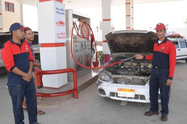 10 مليون جنيه لتحويل 2000 سيارة للعمل بالغاز الطبيعي