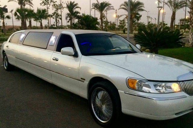 تعرفوا على شروط وعروض تقسيط السيارات الليموزين