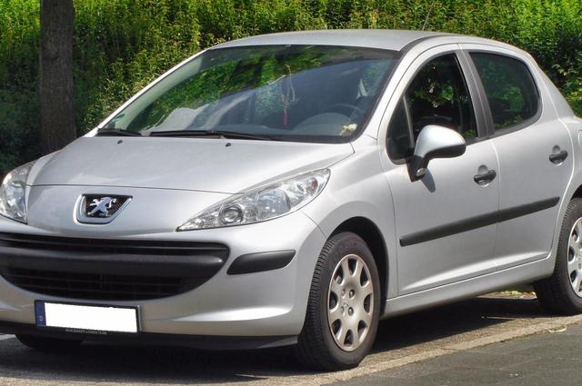 بيجو 207 هاتشباك شبابية تبدأ في سوق المستعمل من 130 ألف