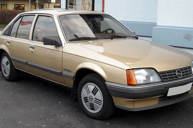 أوبل ريكورد بمتوسط سعري من 30 إلى 35 ألف جنيه في مصر