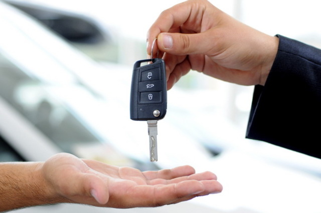 ما الذي يجب أن تفحصه عند شراء سيارة جديدة ؟