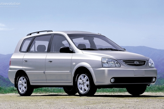 كيا كارينز EX قدمت بسعر 147 ألف جنيه في 2004 