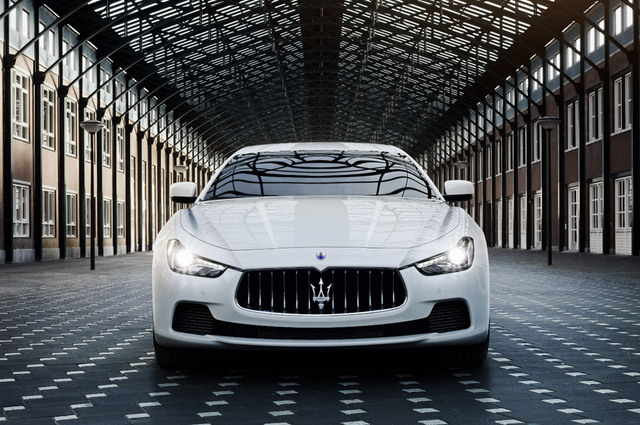 توفير تمديد للضمان وباقة صيانة على سيارات مازيراتي بمصر