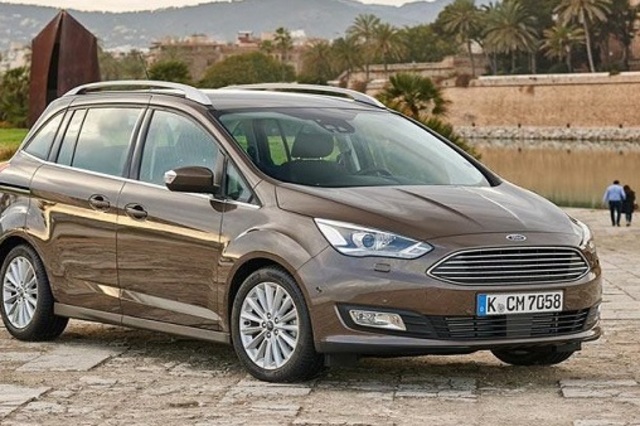 فورد جراند C-MAX سيارة MPV مميزة تتوفر بداية من 400 ألف جنيه بمصر