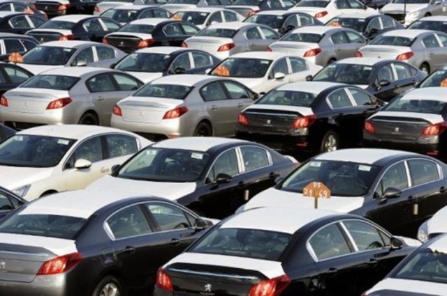 جمارك بورسعيد تفرج عن 274 سيارة ملاكي