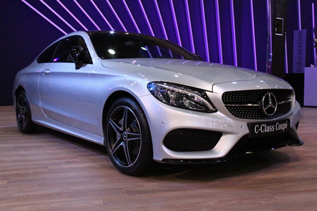 هتلاقي من أوتوماك فورميلا – مرسيدس تتألق بأروع موديلات عائلة C و E بمصر