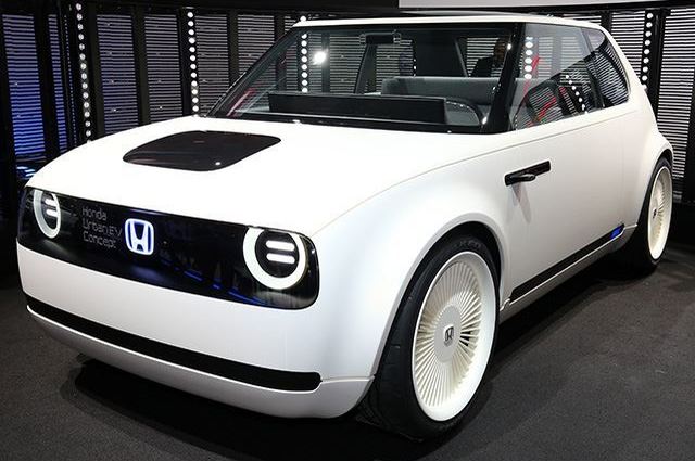 فرانكفورت 2017 : هوندا Urban EV تظهر بتصميم كلاسيكي وحجم صغير