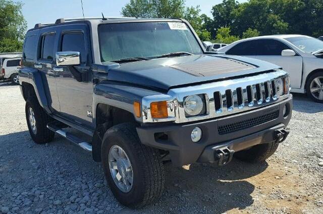 هامر ونيسان أرمادا وتويوتا لاندكروزر وموديلات مرسيدس في مزاد جمرك المطار