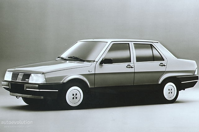 فيات ريجاتا . . نسيبة ريتمو الأكبر في الحجم بسعر يبدأ من 23 ألف جنيه