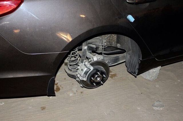 عصابة سرقة الاطارات تتوسع لسرقة السيارات والنتيجة السقوط !!