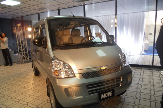 شيڤروليه موف المستعملة ب7 و8 مقاعد للعائلات والأعمال التجارية