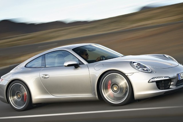 بورشه 911 كارييرا S موديل 2012 لهواة المستعمل النادر