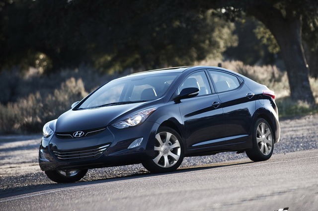 هيونداي النترا 2012 . . الابداع الكوري في فئة السيدان