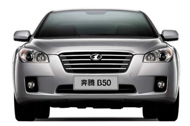 فاو بسترن سيارة سيدان طرحت في مصر بمحرك 1600 سي سي