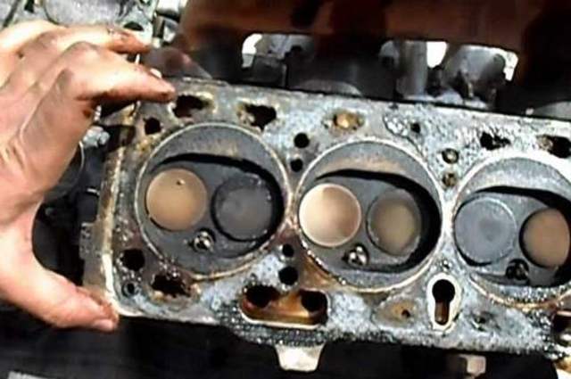 ابتكار مصري يوفر نصف الوقود في المحرك 