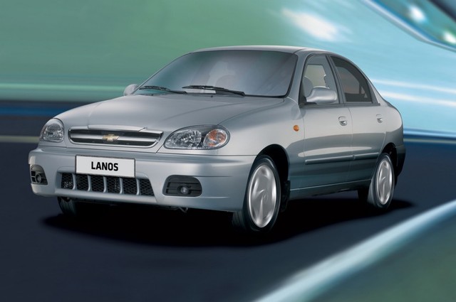 عودة سيارة دايو لانوس مسروقة قبل محاولة تغيير لونها