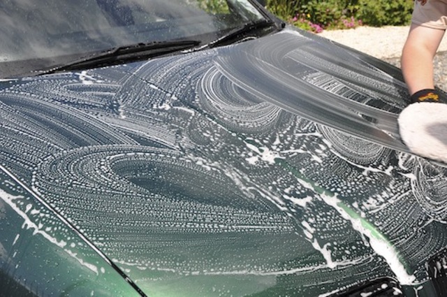 خطوات لمنع تكون البقع بعد غسيل السيارة في الشمس !!