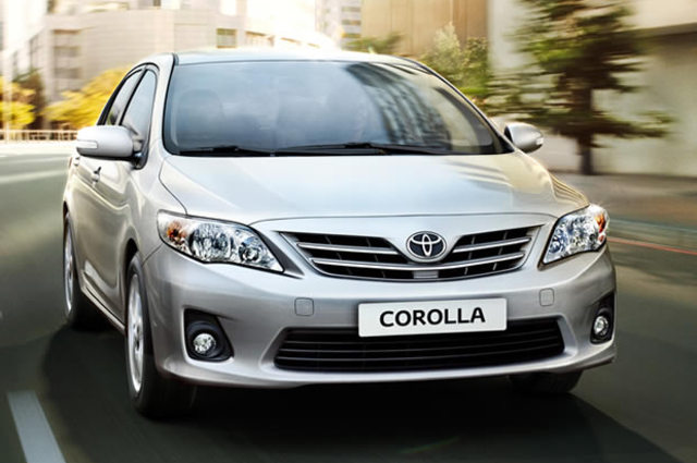 مقارنات : تويوتا كورولا 2012 وفورد فوكاس 2012