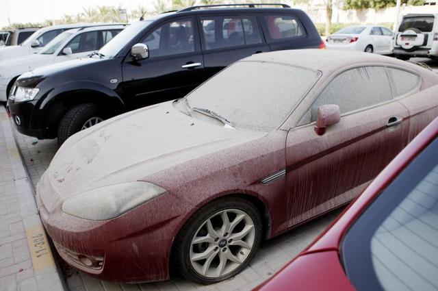 في أبوظبي. .  اغسل عربيتك أو ادفع 3000 درهم غرامة !!