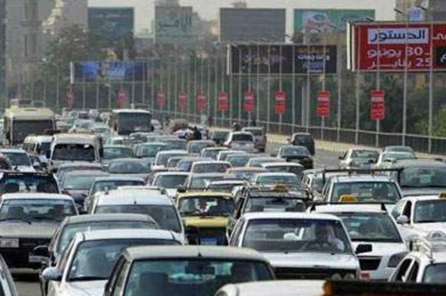 زحام شديد في صلاح سالم بسبب حادث وأعطال سيارات عديدة اليوم