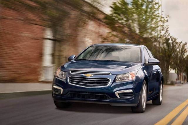 فورد تثبت أسعار فوكاس وكوجا وخفض سعر شيفروليه كروز 