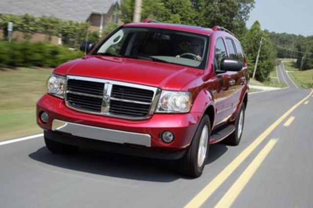 دودج دورانجو . . الرفاهية والقوة والتوحش في سيارة واحد 