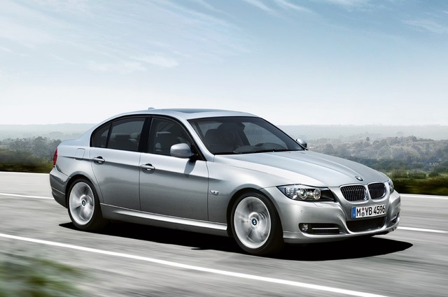 في 2011 كان يمكنكم بمبلغ 240 ألف جنيه شراء BMW الفئة الثالثة !!