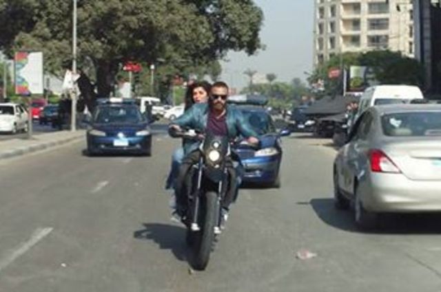 عمرو ماكجايفر ومطاردات السيارات في فيلم العيد