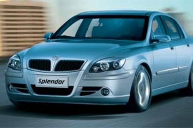 بريليانس سبلندور موديل 2010 . . تباع بأسعار بين 70 و80 ألف جنيه