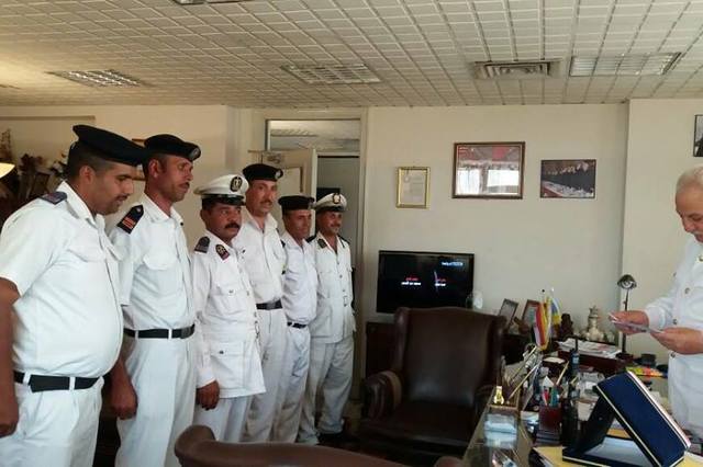 تكريم رجال مرور بسبب حر رمضان وضبط 18 سيارة ودراجة نارية