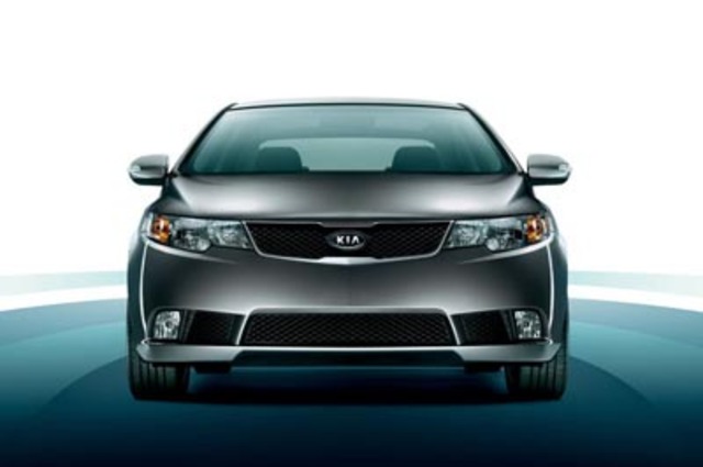 مقارنات : هيونداي النترا 2010 وكيا سيراتو 2010