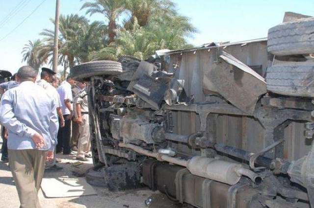 انقلاب سيارة نقل يؤدي لشلل علي الدائري وتحويلات مرورية بسبب محطة مترو ماسبيرو