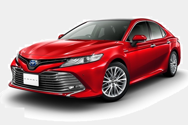 تويوتا كامري 2018 الأكثر أناقة رسمياً على أرض الواقع