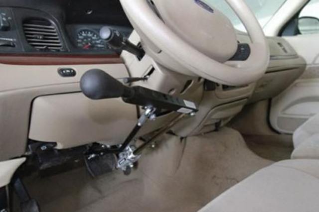 استمرار معاش التضامن للمعاقين أصحاب السيارات وحرمان من يبيع سيارته