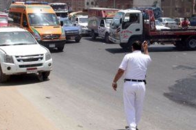 خاص هتلاقي : شلل كامل في شارع التسعين في الصباح دون سبب 