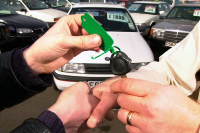 كيف تشتري سيارة مستعملة عن طريق العقل وليس القلب ؟ 