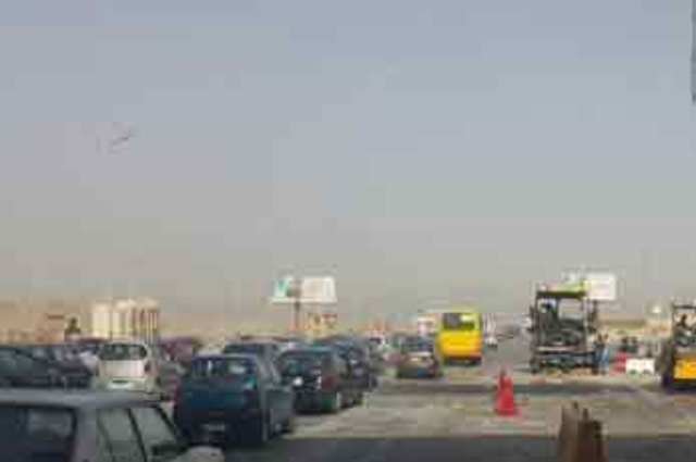 زحام شديد اليوم بسبب هبوط أرضي بمحور المشير وكسر بفاصل في كوبري الطيران