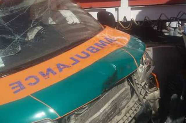 حتي سيارات الاسعاف لم تنج من الحوادث في مصر !!