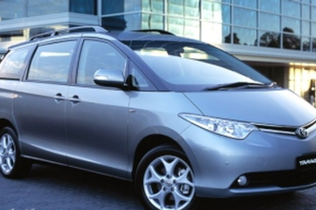 تويوتا بريفا . . تنافس كيا كارنيفال وهوندا أوديسي ودودج كارافان