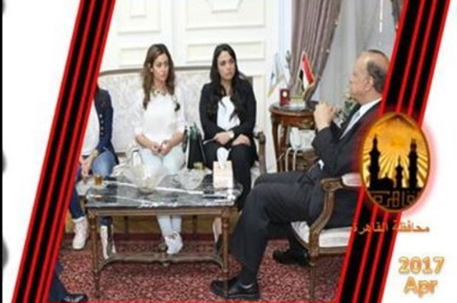 بعد جدل فيديو بنات عربة طعام النزهة . . محافظ القاهرة يستقبل صاحبات المشروع 