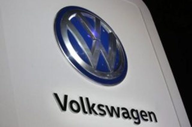 “فولكسفاجن” تصلح وتعيد شراء 475 الف سيارة ديزل ملوثة للبيئة بأمريكا