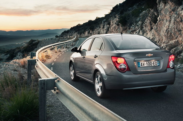 تعرفوا علي متوسط أسعار سيارات شيفروليه أفيو  المستعملة في مصر في أبريل 