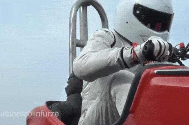 فيديو : أسرع سيارة ملاهي كهربائية في العالم تبلغ سرعة 160 كم\ساعة