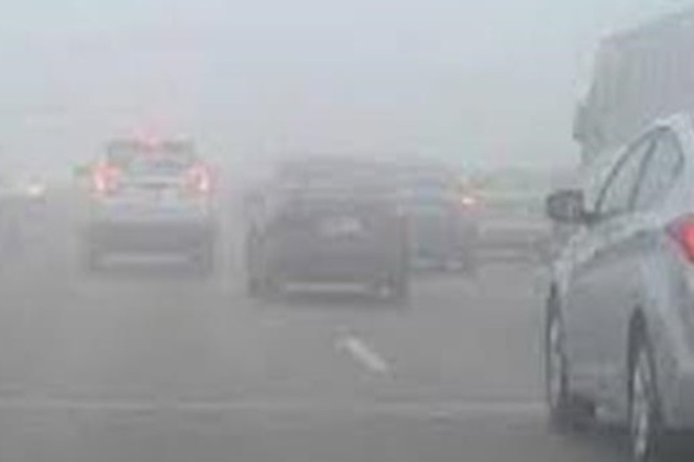 عودة الحركة للصحراوي بعد غلقه بسبب الشبورة وحادث عنيف علي محور الثورة