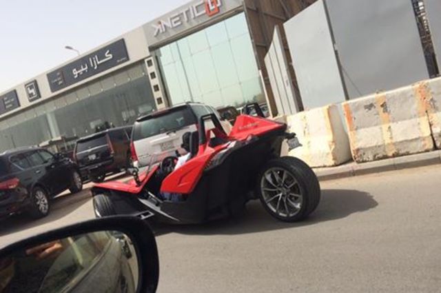سيارات خارقة في مصر : بولاريس slingshot تظهر من جديد