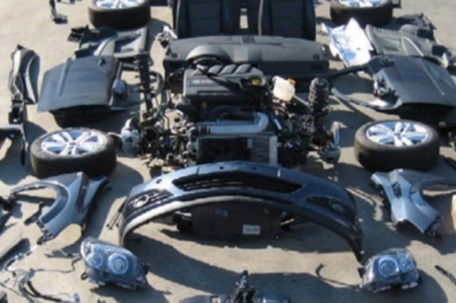 ضبط شحنة قطع غيار سيارات مهربة في الاسكندرية بقيمة مليون جنيه