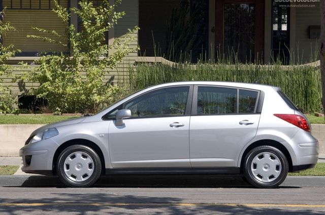 نيسان تيدا المستعملة تبدأ من 75 ألف جنيه حتي قرابة 120 ألف جنيه