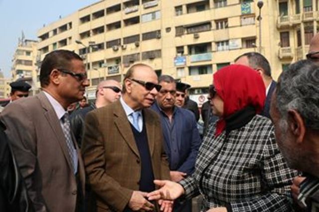 محافظ القاهرة يطالب بمنع الانتظار في ميدان السيدة زينب وشارع بورسعيد