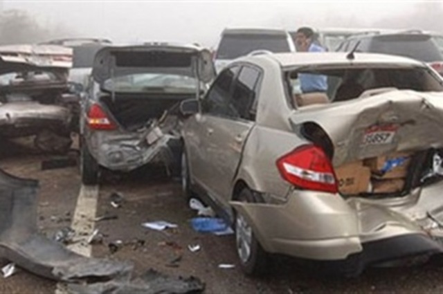 تكدسات مرورية شديدة علي طرق العاصمة وحادث علي الصحرواي لعشر سيارات