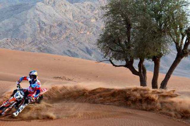 أول فريق مصري للدراجات النارية الصحراوية يستعد لموسم دولي حافل بالسباقات